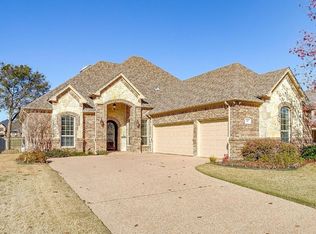 801 Merion Dr, Burleson, TX 76028