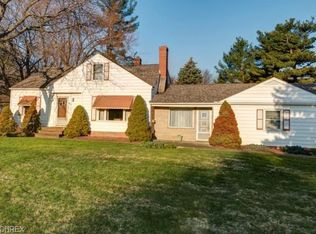 940 Lander Rd, Highland Heights, OH 44143