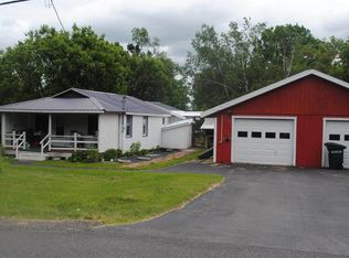 3 Old River Rd, Massena, NY 13662