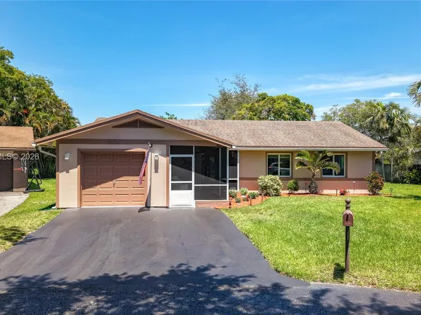 2176 Nova Village Dr, Davie, FL 33317