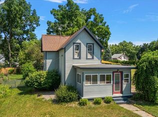 903 Cogswell St NW, Grand Rapids, MI 49544