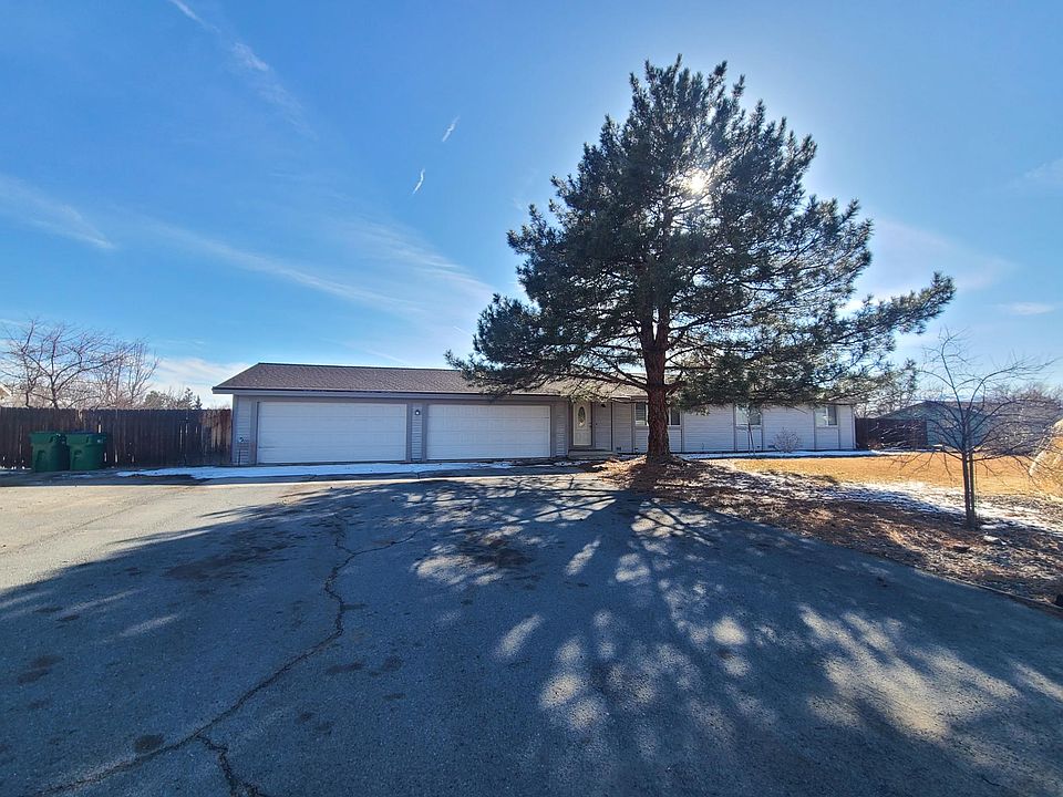 1st image of 60 Leo Dr