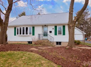 3706 Grand Ave, McHenry, IL 60050