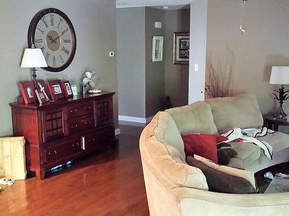 3rd image of 4240 Harbor Hills Trce