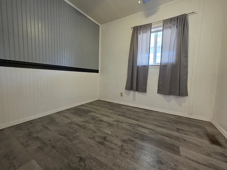 1204 Church St — Photo 8