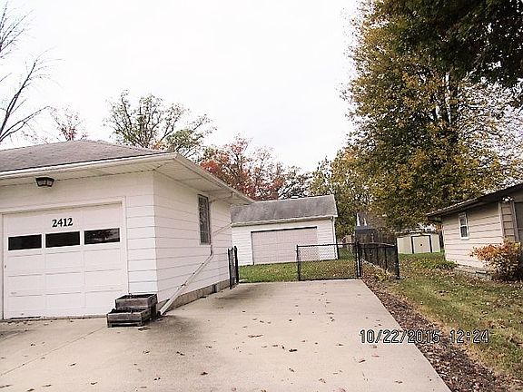 3rd image of 2412 Dellwood Dr