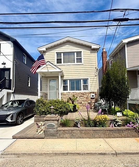 1st image of 159 Sportsmans Avenue