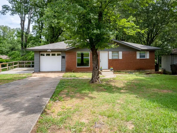 14 Clement Dr, Little Rock, AR 72209