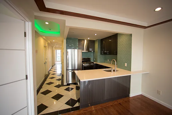 Rented by Kinyu Realty | media 12