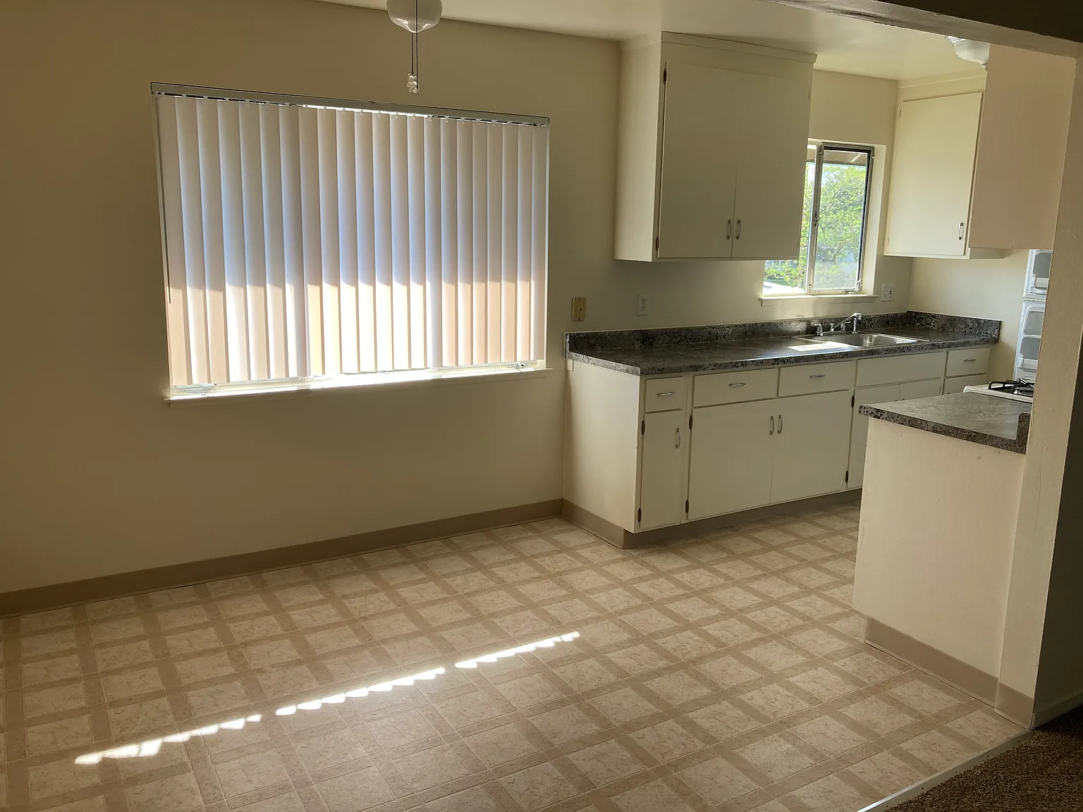2 bed, 780 sqft, $1,875 — Photo 4