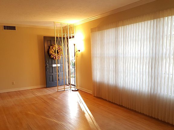 5th image of 4690 Corkwood Ln