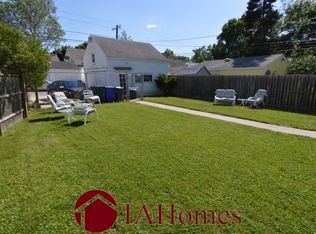1945 Grande Ave SE, Cedar Rapids, IA 52403