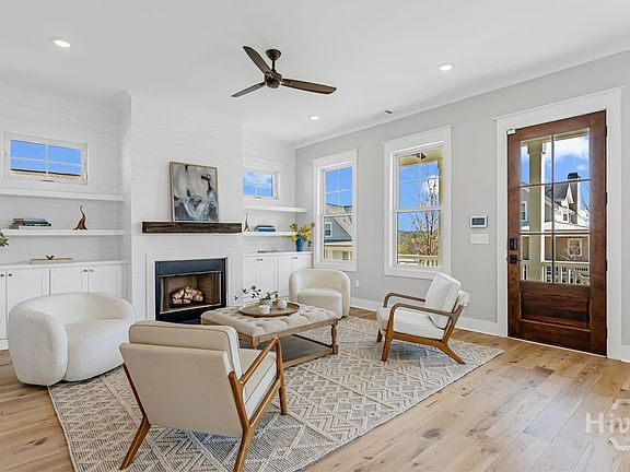 2nd image of 213 Highpointe Lane