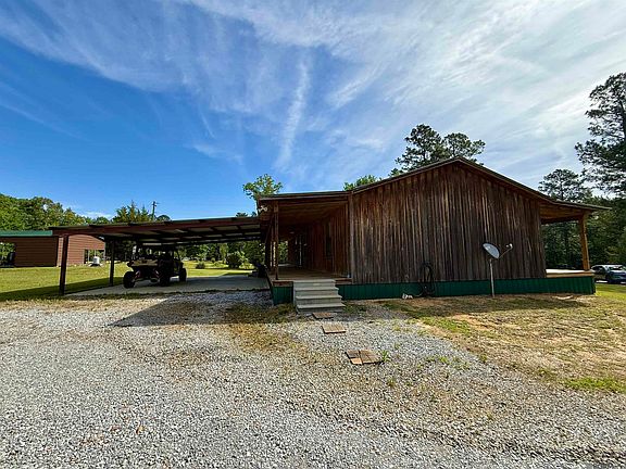 3rd image of 1781 Tom Crum Rd