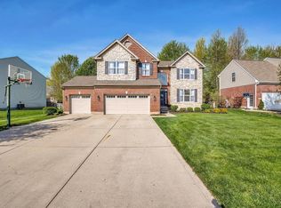 4295 Fox Ridge Dr, Batavia, OH 45103