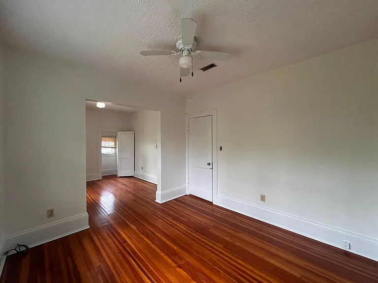 505 Camilla St SE — Photo 23