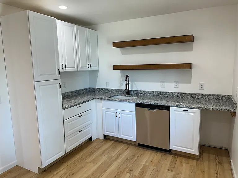 403 Wilson Ave #2 — Photo 3
