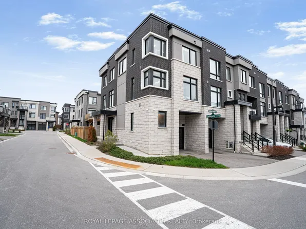 1662 Hidden Valley Gln, Pickering, ON L1X 0H7