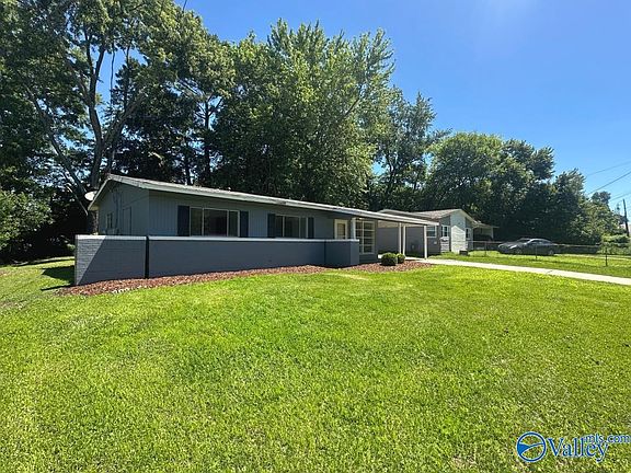 2nd image of 2120 Griffith Dr NW