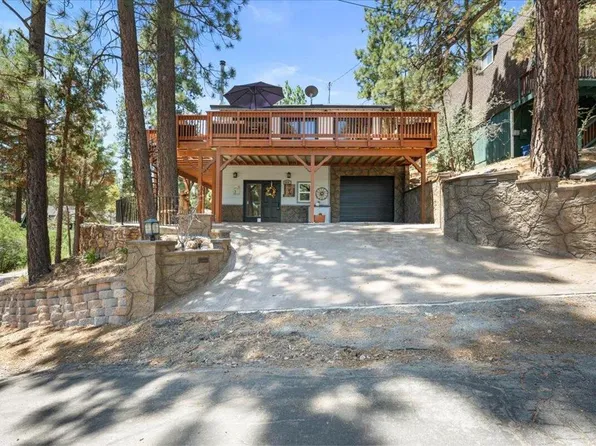 300 W Hilltop Ln, Big Bear City, CA 92314