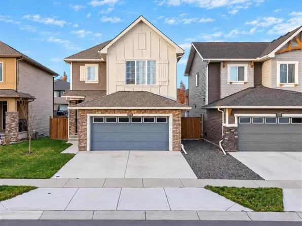 504 S Monterey Dr SE, High River, AB T1V 0H6