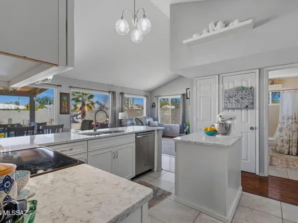 4802 W Ferret Dr, Tucson, AZ 85742