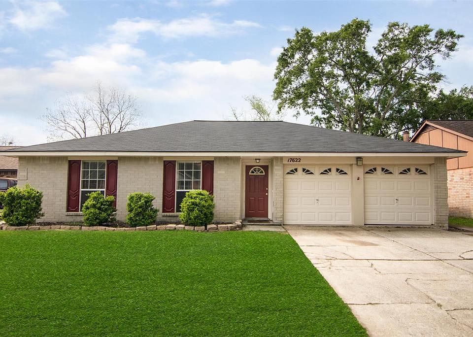 1st image of 17622 Heritage Cove Dr