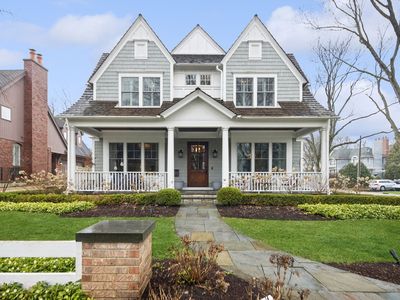 702 S Monroe St, Hinsdale, IL, 60521
