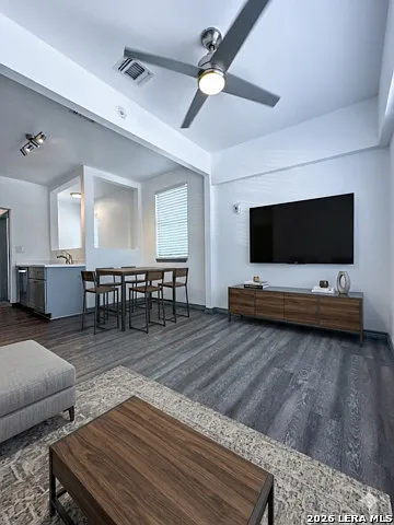 802 Montana St #2 — Photo 7