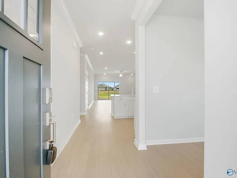 304 Allene Way — Photo 10