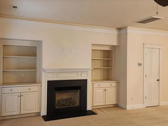 4th image of 923 White Point Dr #923