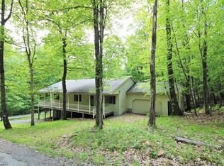 189 Aster Dr, Terra Alta, WV