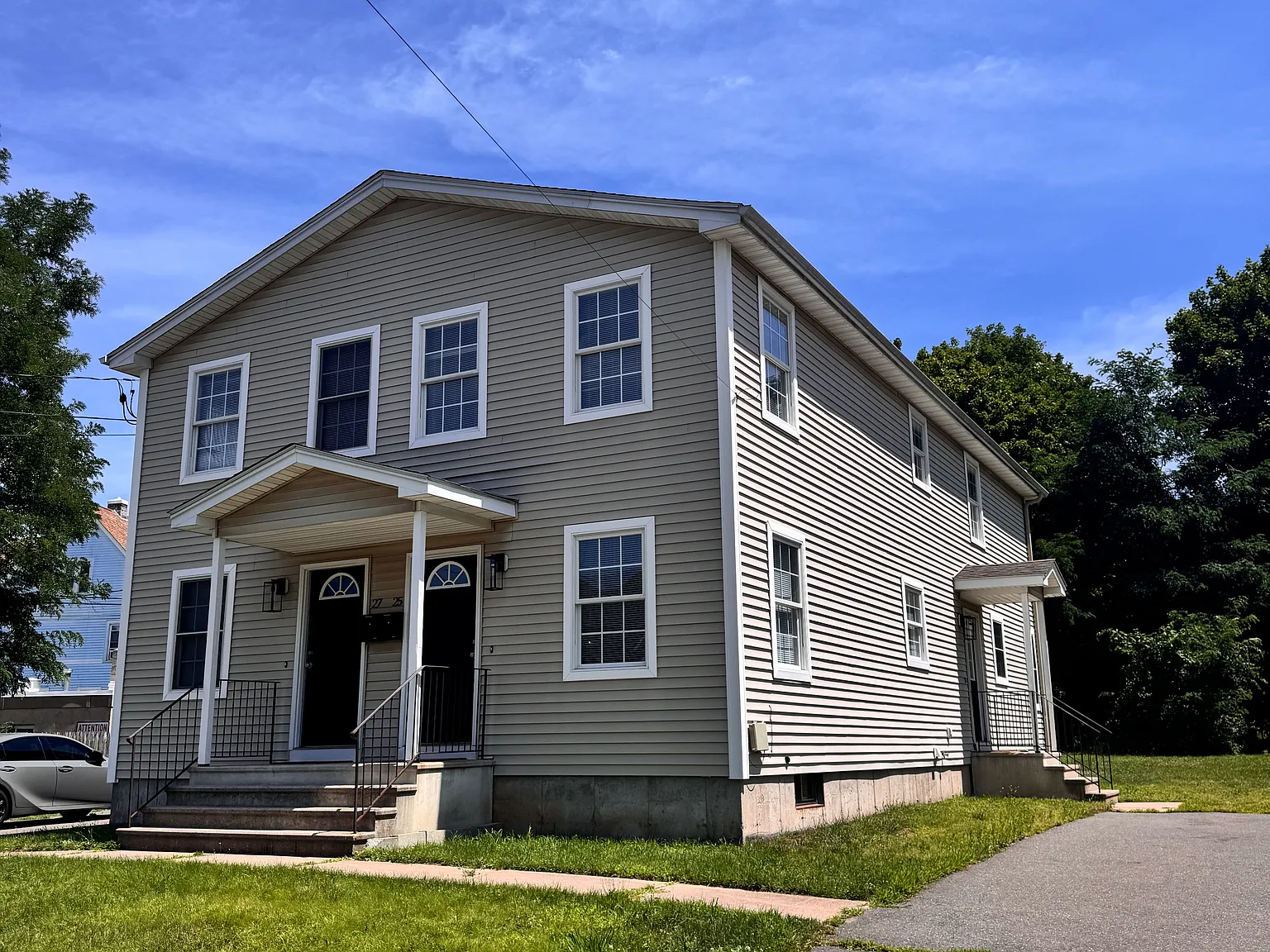 4 bed, 1400 sqft, $2,700 — Photo 4
