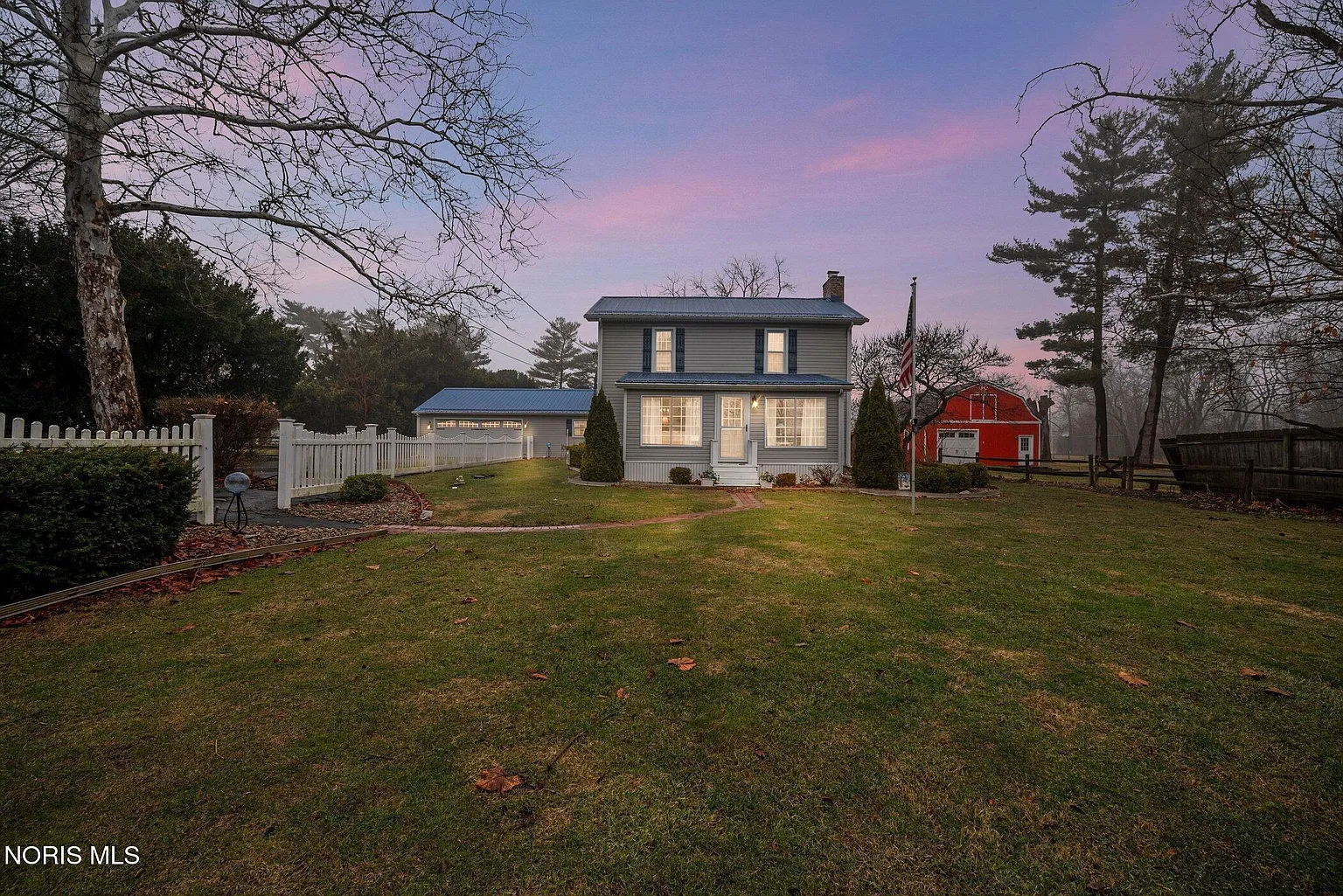 6300 N River Rd photo 1