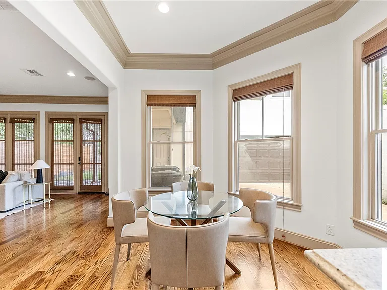 4317 Stanford St — Photo 10