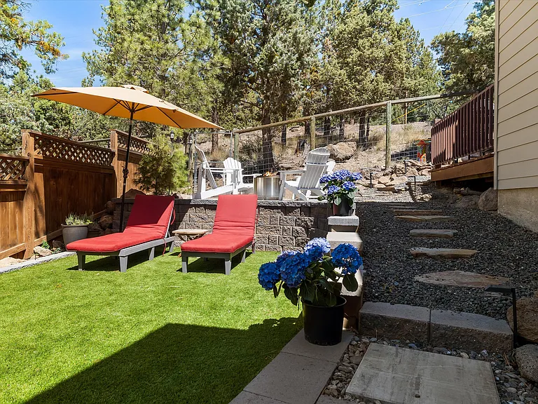 2106 NW Black Pines Pl — Photo 18