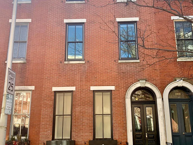 1928 Wallace St #2 — Photo 10