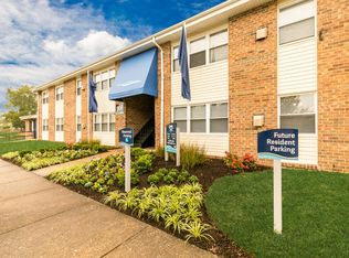 930 Lake Village Dr APT B, Chesapeake, VA 23323