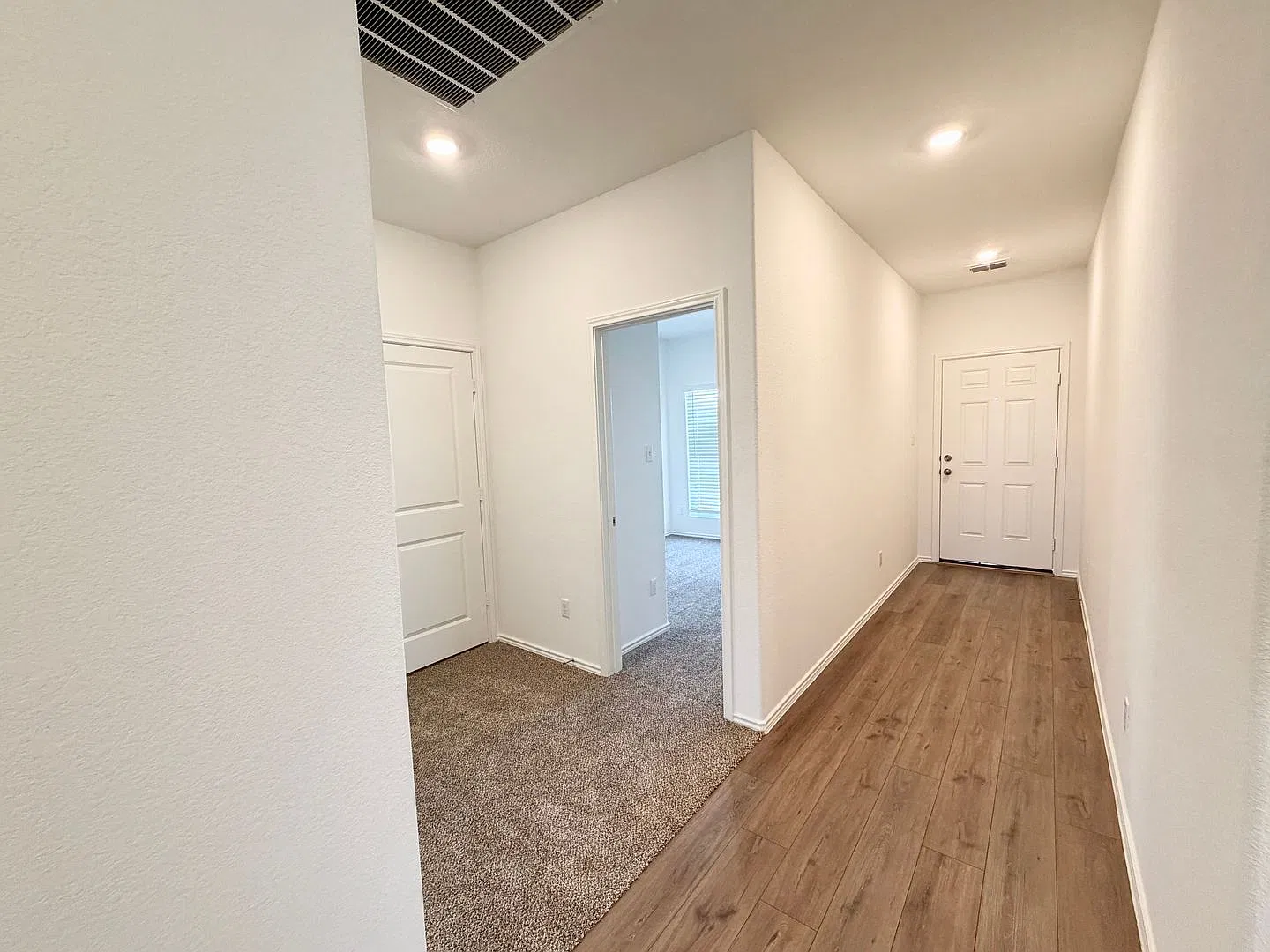 617 The Ugly Way- 4 bedroom, 2 bath home in Jarrell — Photo 3