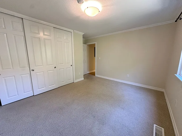 192 Prospect Dr — Photo 45