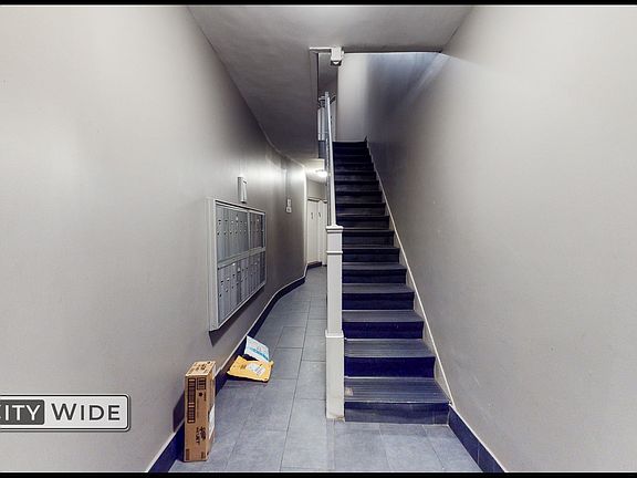 5th image of 224 E 89th St APT 10