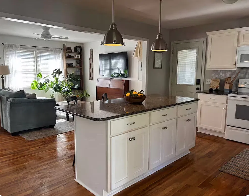 2 bed, 1.5 bath, 1107 sqft, $2,250 — Photo 3
