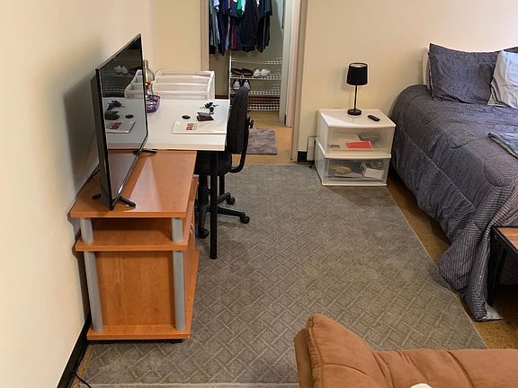 3rd image of 204 E Hamilton Ave #7