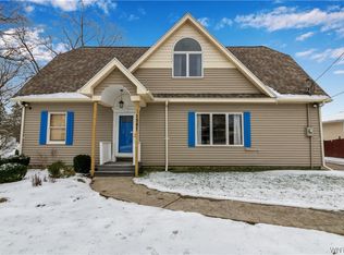 1587 Crittenden Rd, Alden, NY 14004