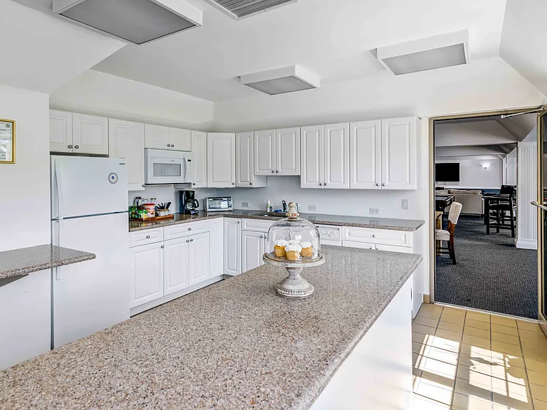 The Horizons at Franklin Lakes Apartment Homes — Photo 18