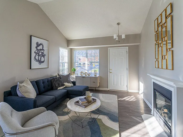 Waterview Townhouse Apartments — Photo 22
