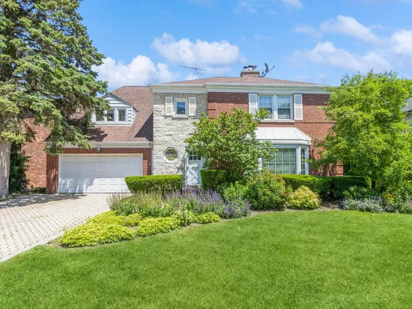 6727 N Le Mai Ave, Lincolnwood, IL 60712