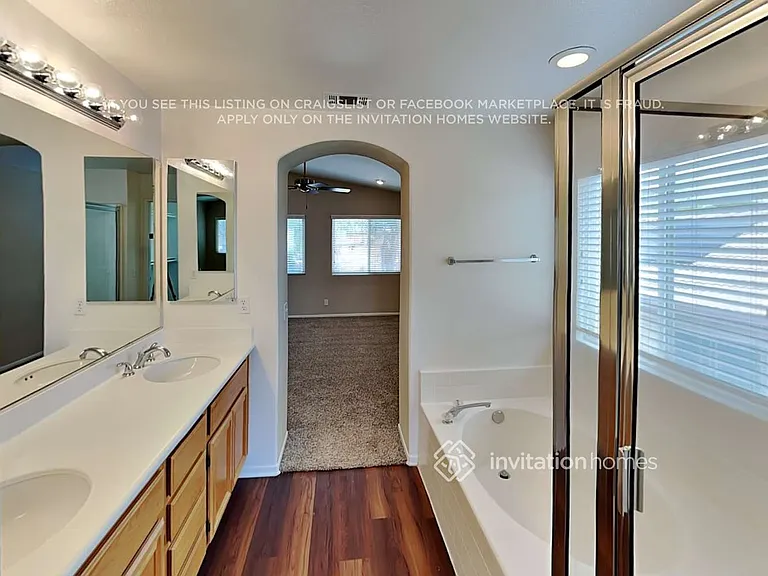 30824 Medinah Way — Photo 16