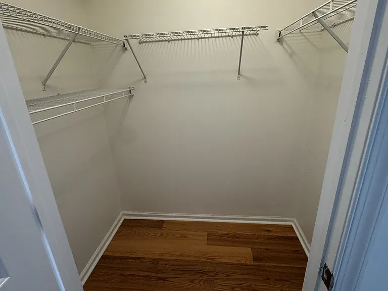 102 Wellington Park Dr — Photo 17