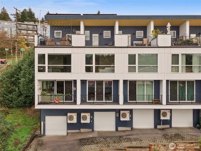 2273 14th Avenue W, Seattle, WA, 98119